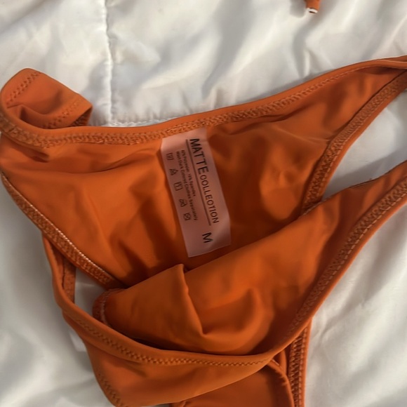 Never worn two piece matching set - Picture 3 of 5